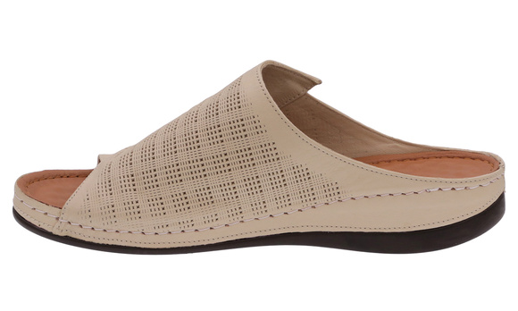 Klapki damskie profilaktyczne ażurowe z masującą wkładką